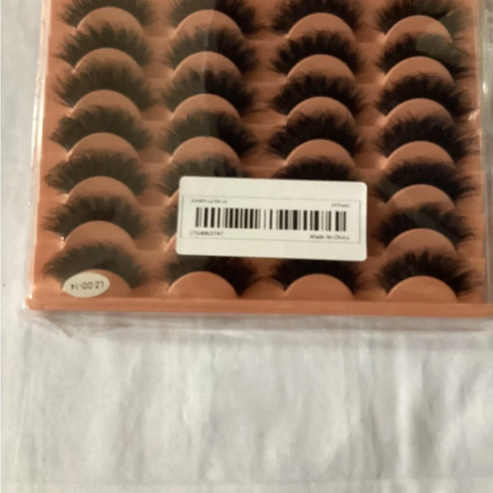 False Eyelashes Pack of 14 Pairs